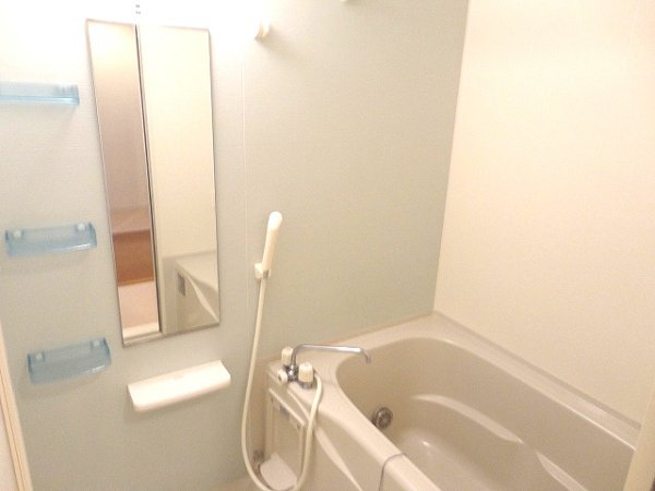 バス・シャワールーム　同仕様参考写真