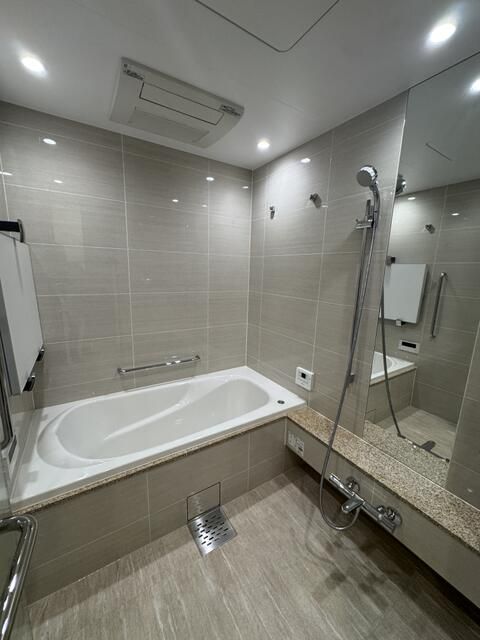 バス・シャワールーム　きれいなお風呂です