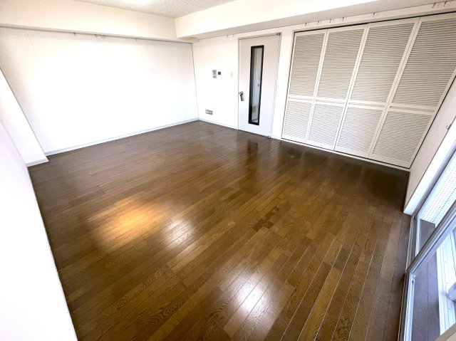 TASK IN 2be1 403の居間写真