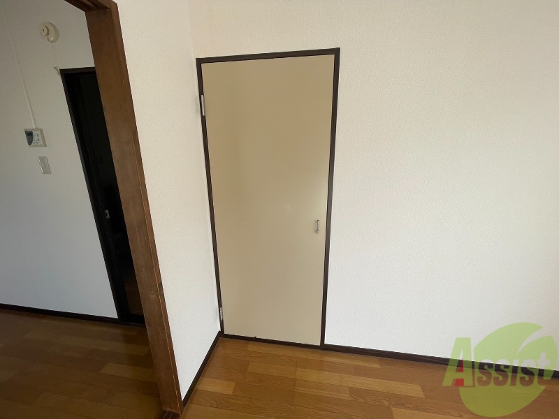 収納　洋室のクローゼット。広さは十分そうです。