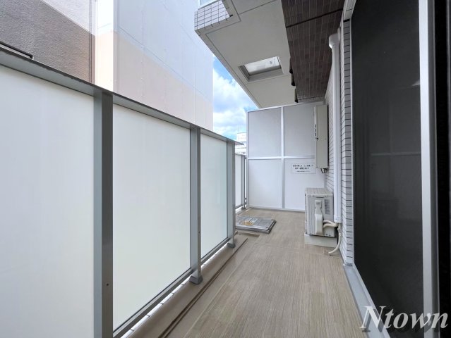 バルコニー　お洗濯にも便利なバルコニー付き