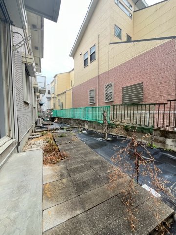 バルコニー　同物件、別号室の参考写真です。