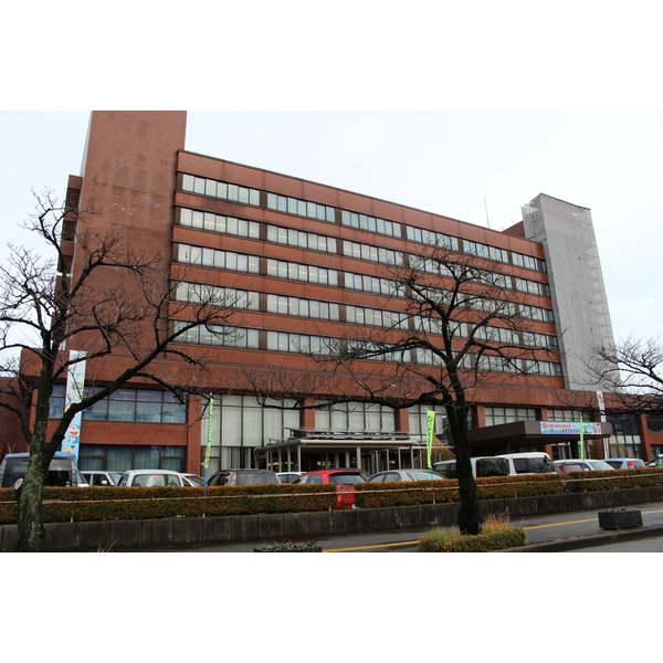 役所　高岡市役所（役所）まで1625m