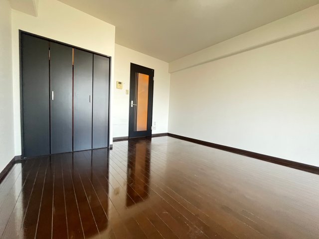 居室・リビング　詳細は、RISUMO江坂本店→06-6155-7137まで♪