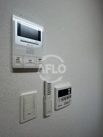 セキュリティ　ルミナス上新庄　モニター付きインターホン