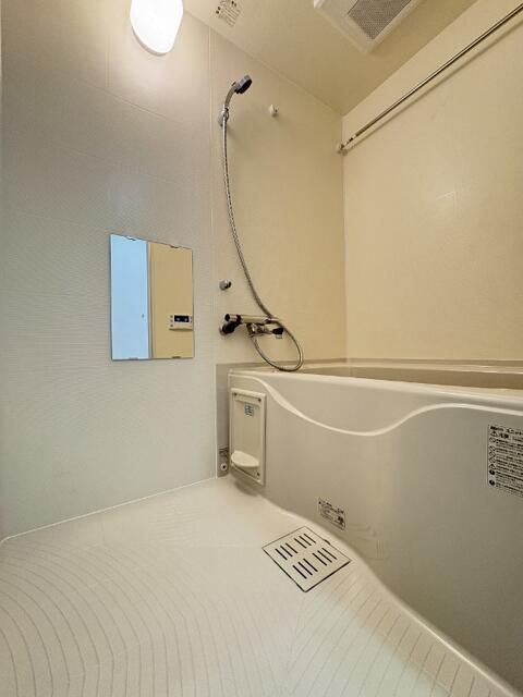 バス・シャワールーム　グリーングラス 荒川区西日暮里１