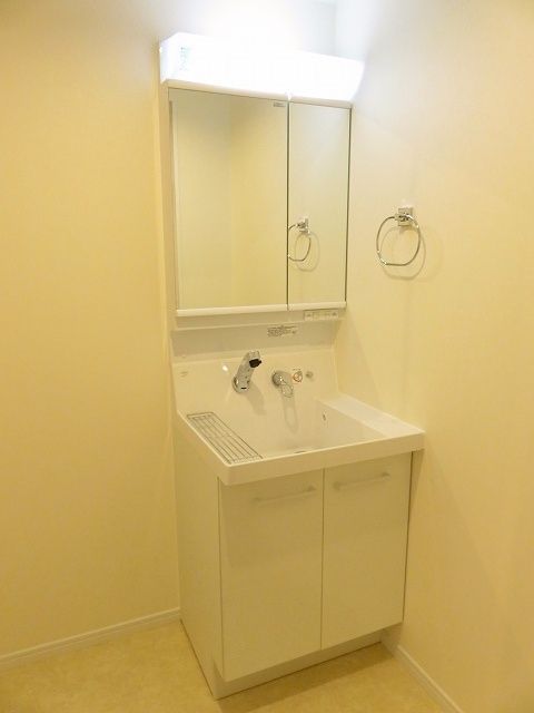 洗面設備　反転タイプ