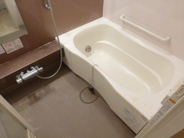 バス・シャワールーム　バス※別部屋参考写真