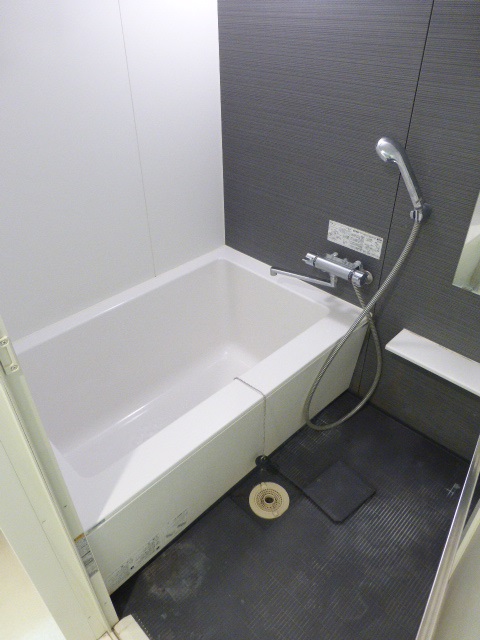 バス・シャワールーム　バス※別部屋参考写真