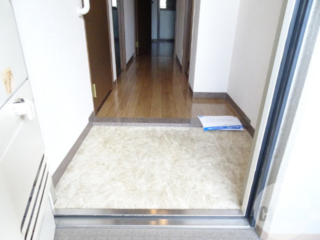 玄関　シューズボックス設置できます♪