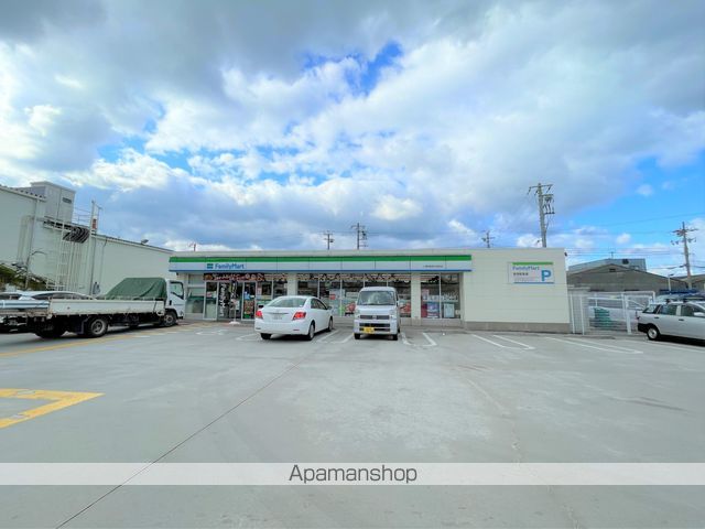 コンビニ　ファミリーマート小浦岸和田木材町店（コンビニ）まで415m