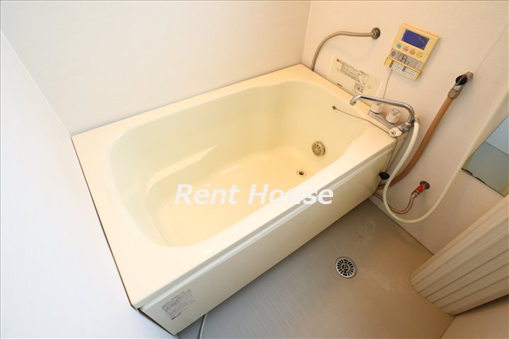 バス・シャワールーム　別号室の参考写真となります