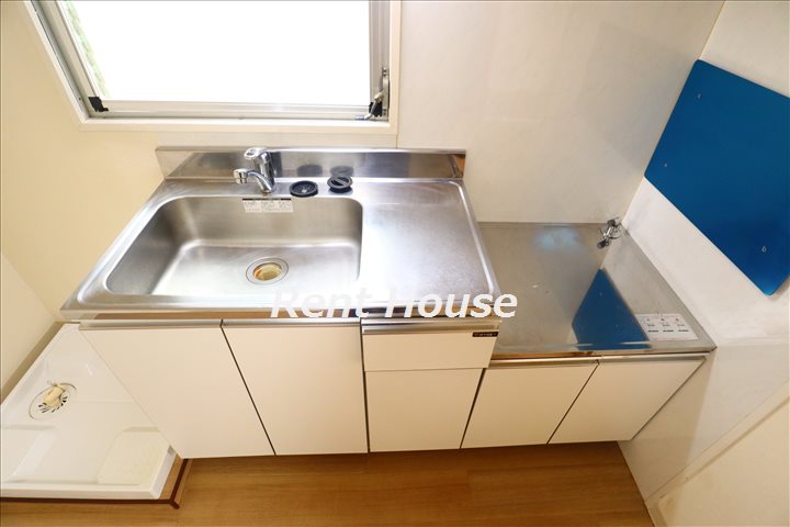 キッチン　別号室の参考写真となります