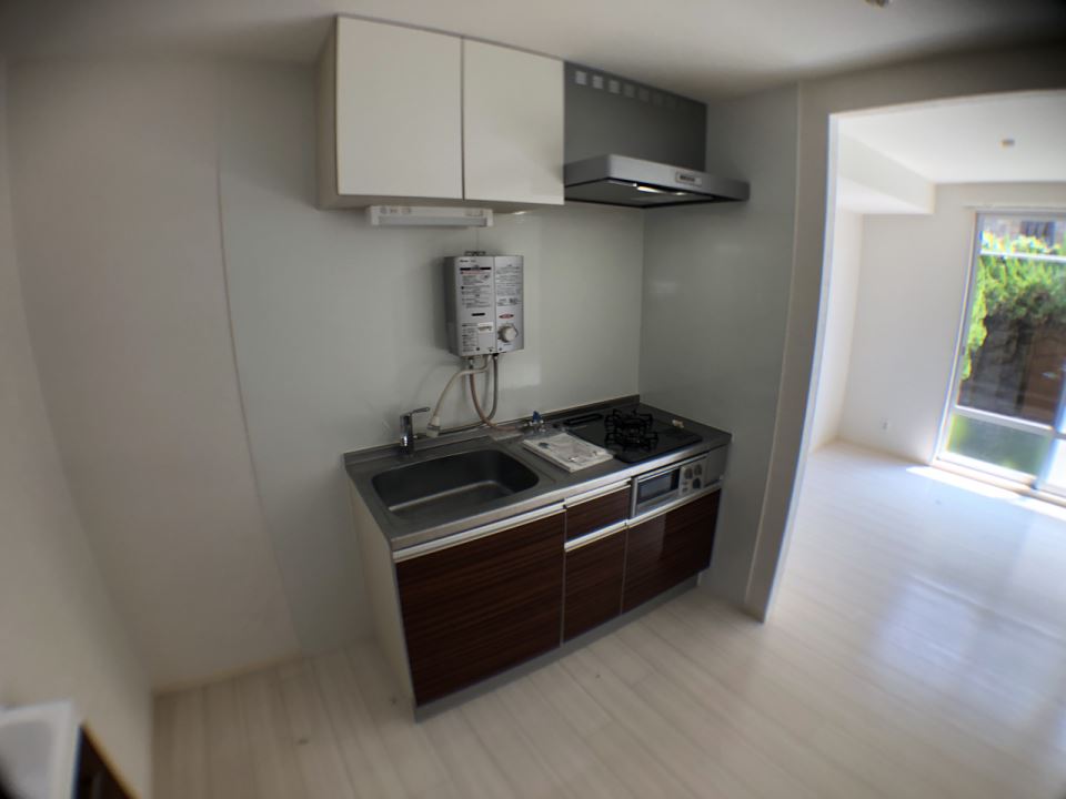 キッチン　２口ガスコンロ付のキッチンです