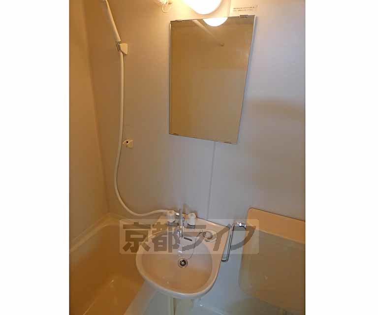 洗面設備　洗面台です。