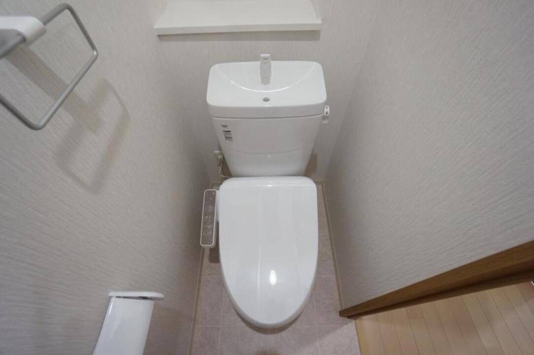 トイレ　トイレ