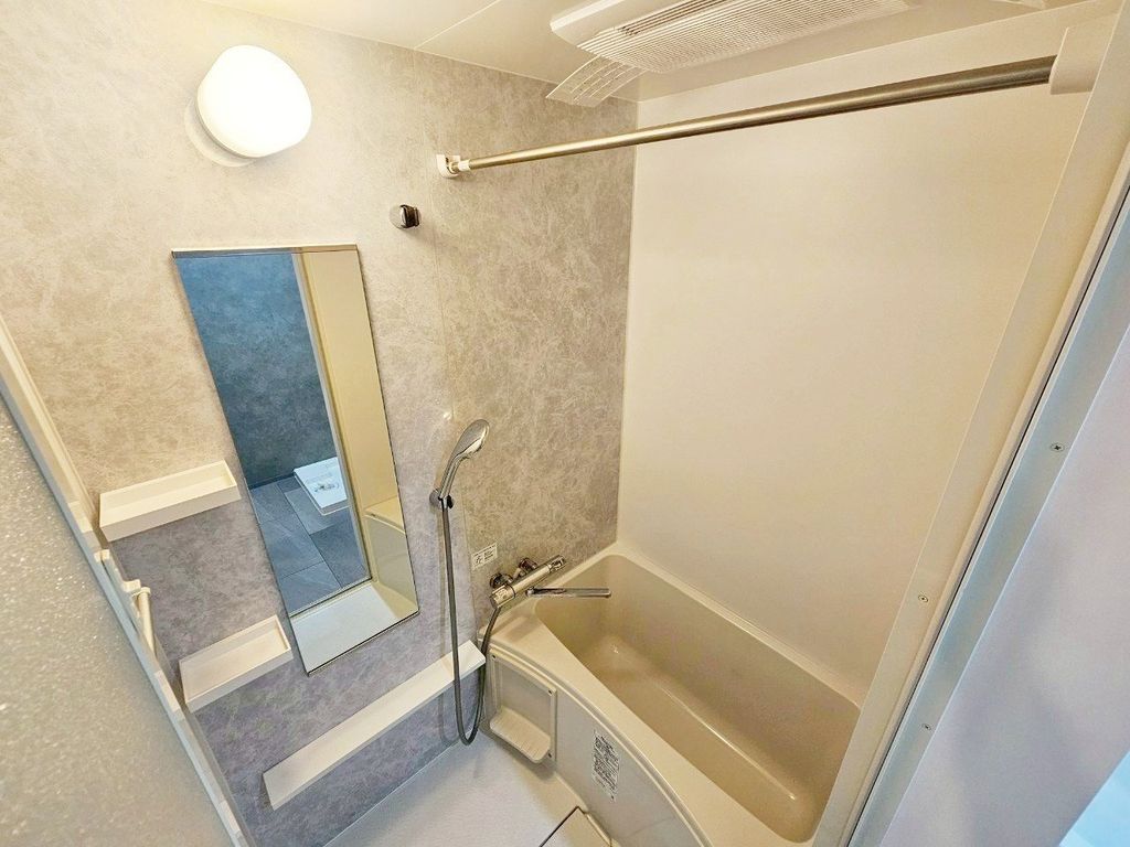 バス・シャワールーム　バルコニー