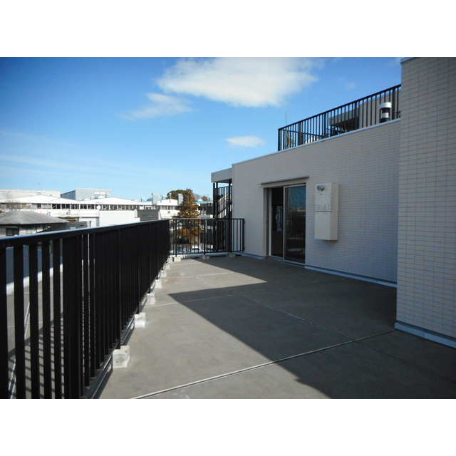 バルコニー　ルーフバルコニー