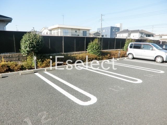 駐車場　敷地内駐車場。