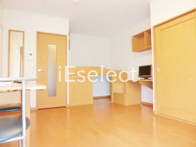 居室・リビング　家具家電付きで入居日からスムーズに生活できます