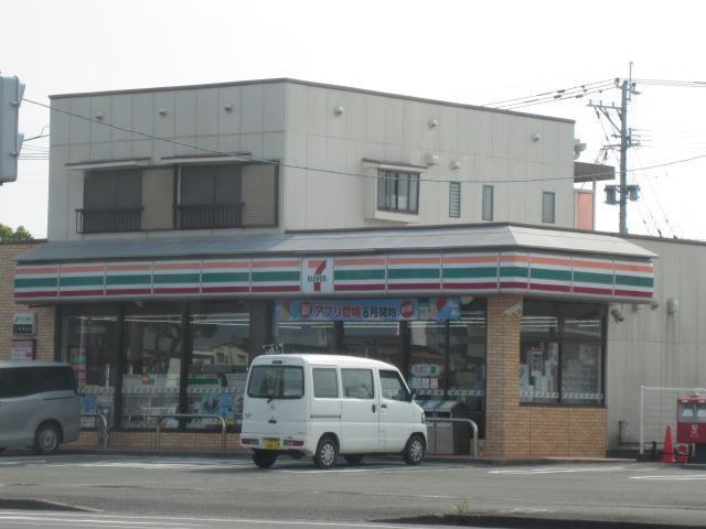 コンビニ　コンビニ（コンビニ）まで1000m