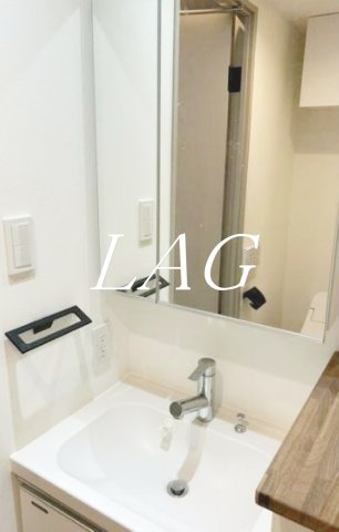 洗面設備　独立洗面台です。