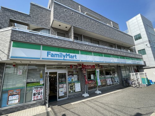 コンビニ　ファミリーマート 目黒柿の木坂店（コンビニ）まで306m