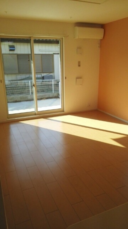 居室・リビング　図面と現状に相違がある場合には現状を優先