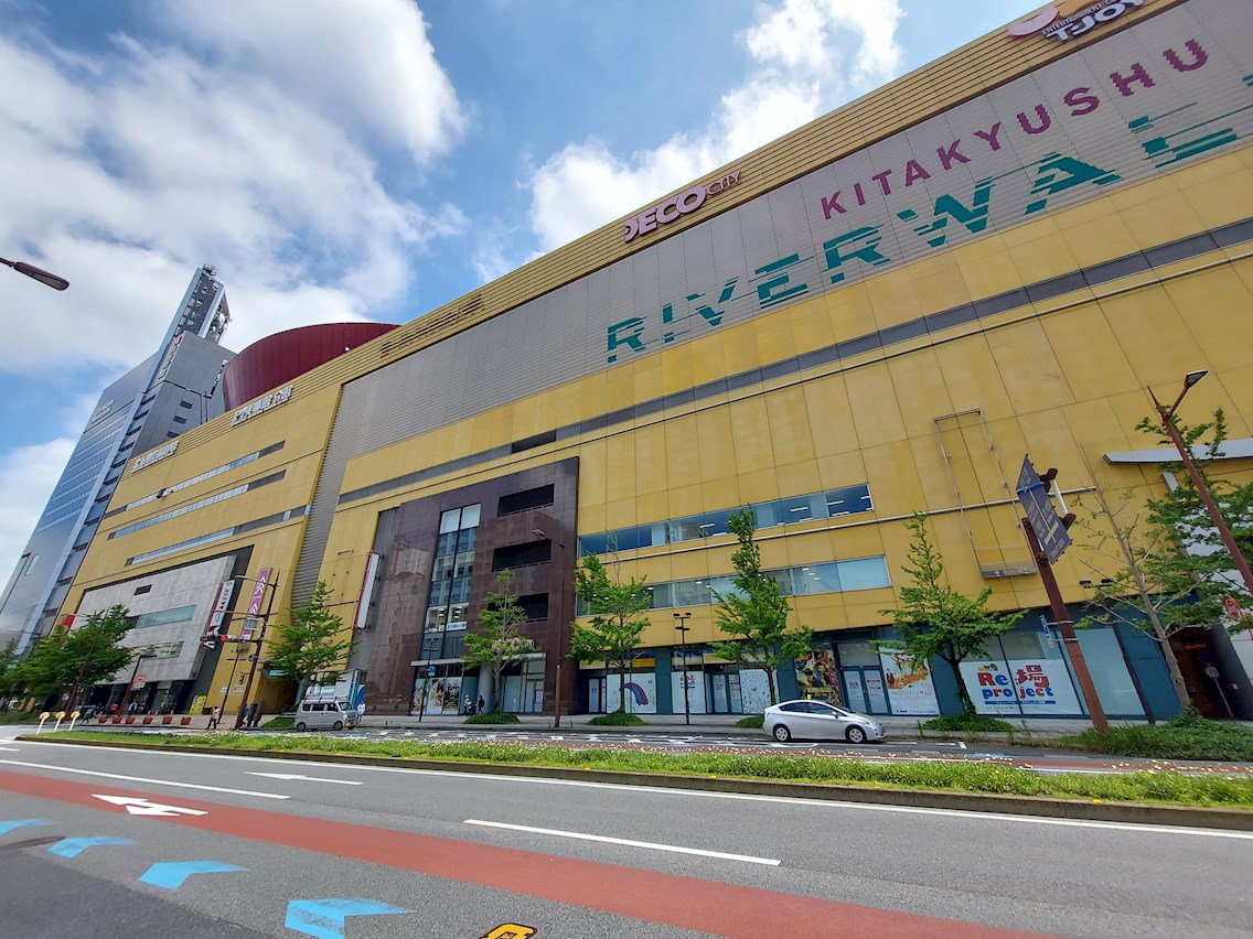 ショッピングセンター　陽林閣リバーウォーク店（ショッピングセンター）まで1013m