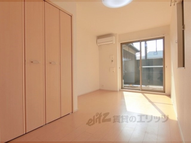 居室・リビング　洋室