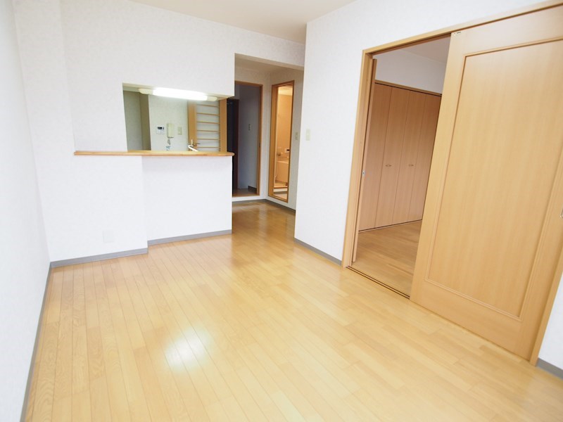 居室・リビング　他室写真