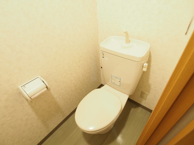 トイレ　他室写真