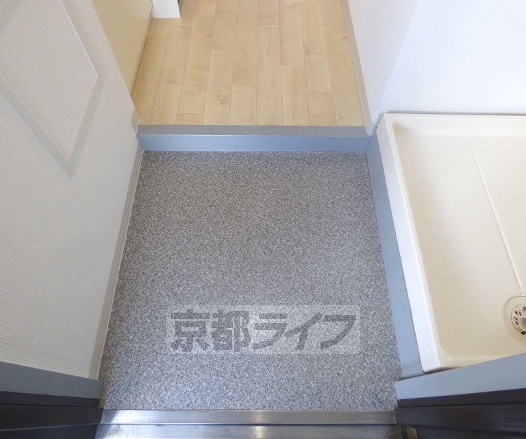 玄関　玄関です。