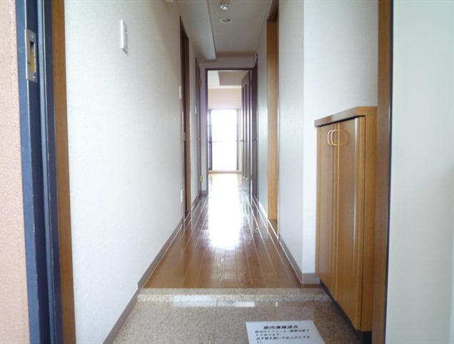 玄関　シンプルで使いやすい玄関です