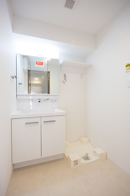 洗面設備　※写真は同タイプ住戸です。