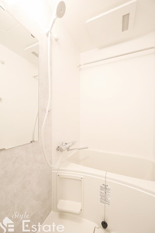 バス・シャワールーム　バスルーム