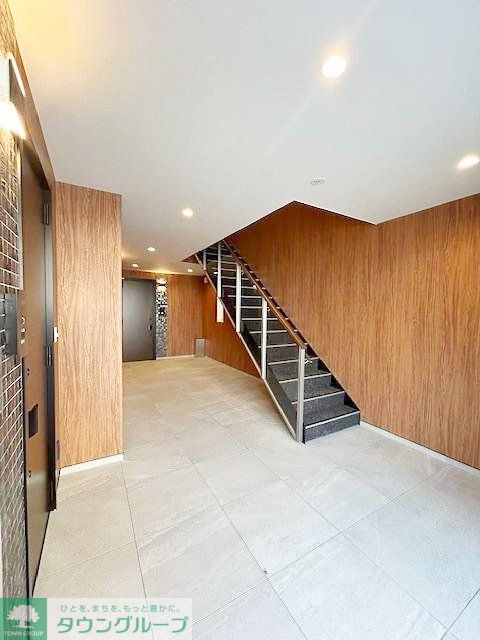 エントランス　エントランス