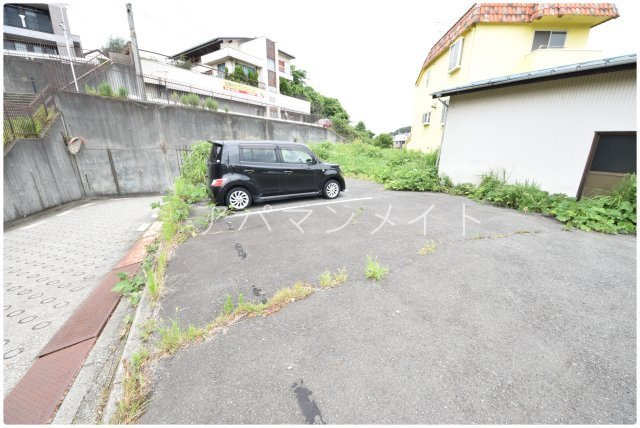 駐車場　駐車スペースです