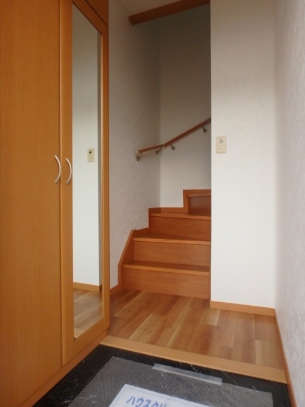 玄関　図面と現状に相違がある場合には現状を優先