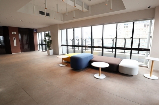 ドラックストア　ココカラファイン渋谷宮下公園前店（ドラッグストア）まで199m