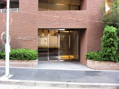 エントランス　ゆとりのあるエントランスです