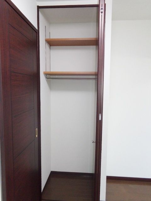 収納　クローゼット