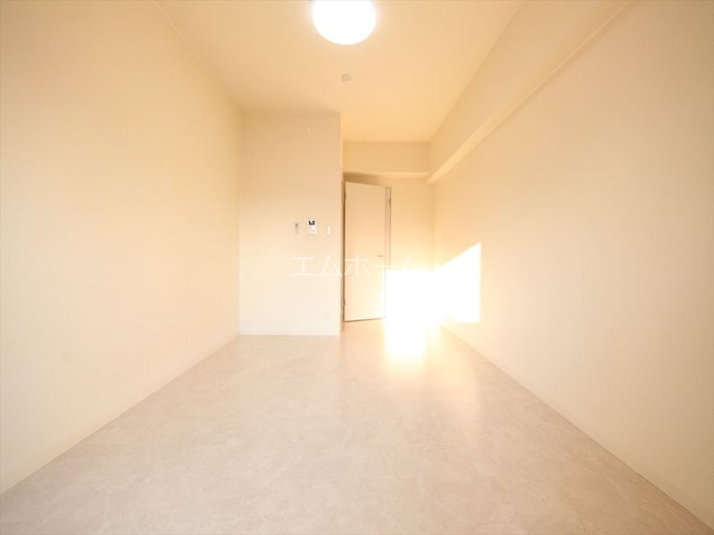 居室・リビング　洋室9帖　ウォークインクローゼット付（収納充実してます）