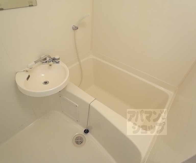 バス・シャワールーム　バス