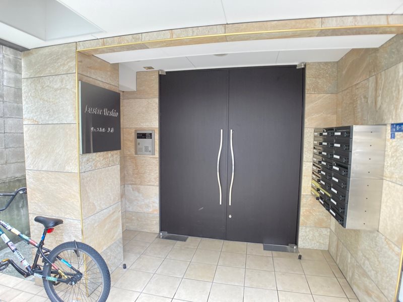 エントランス　毎日通るエントランスはこのようになっています