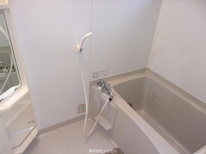 バス・シャワールーム　追い焚き付きです。