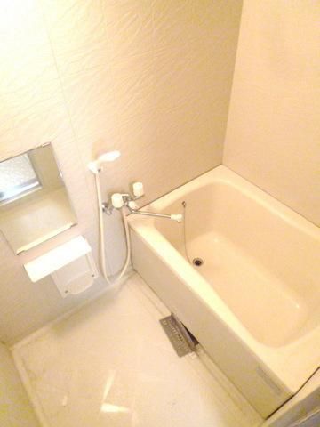 バス・シャワールーム　★清潔感のある浴室★