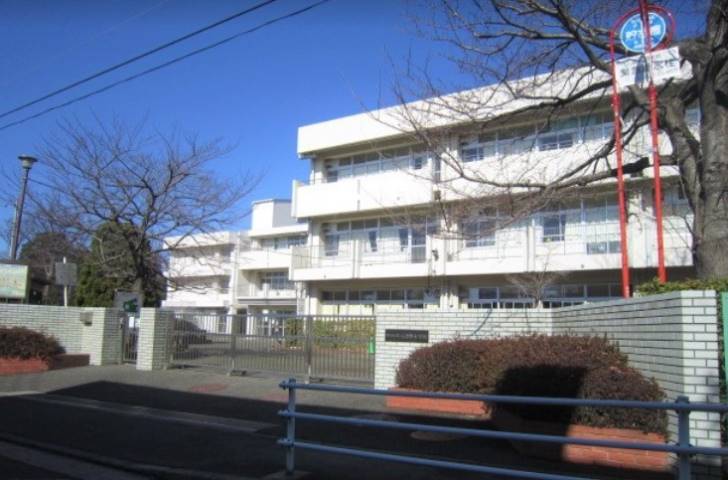小学校　いぶき野小学校（小学校）まで528m