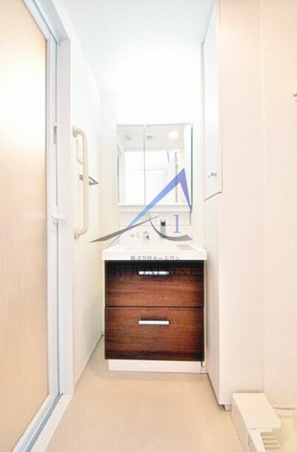 洗面設備　洗面台です。