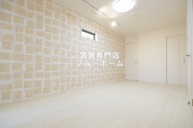 その他部屋・スペース　別角度からの洋室です！